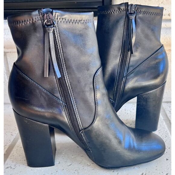 Rebecca Minkoff Black Leather Ankle Boots Zip Closure on Inside Ankle Size 9.5 - Picture 8 of 14